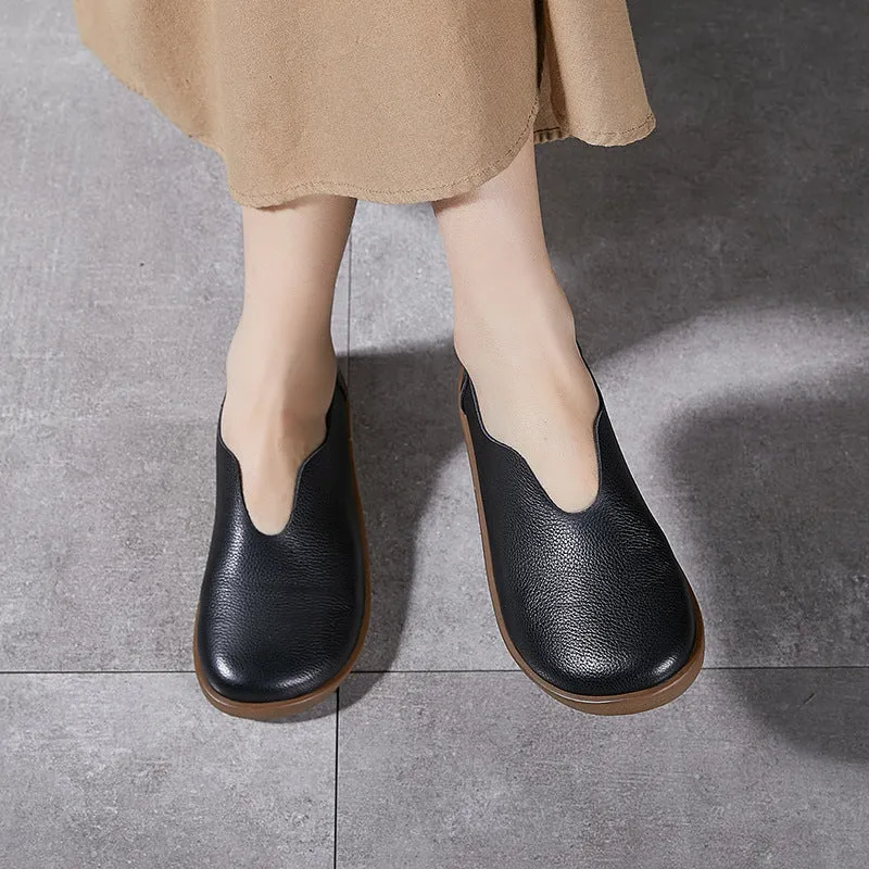 Womens Round Toe Soft Leather Slip-On Loafers